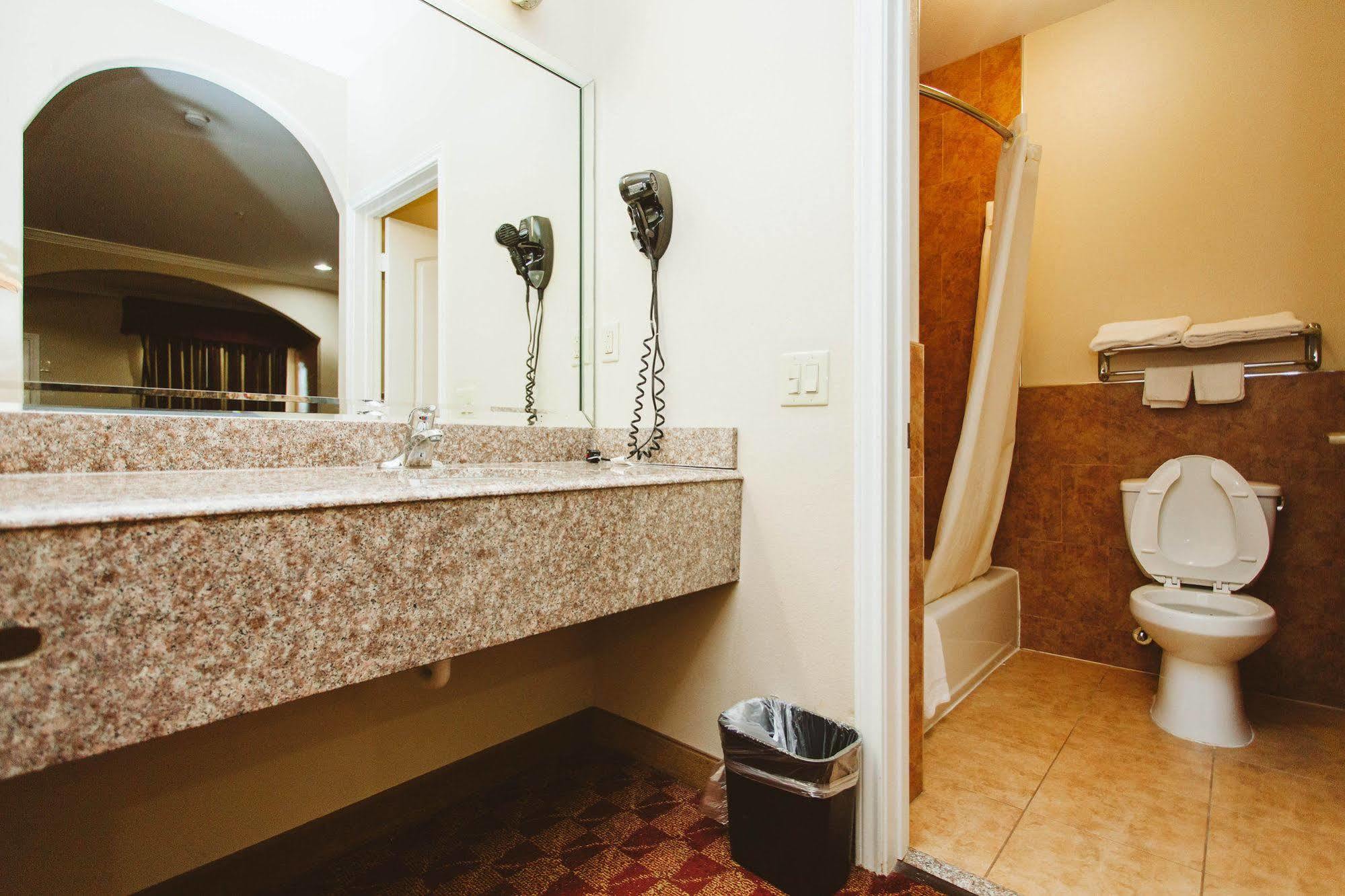 Palace Inn - Baytown I-10 Bagian luar foto