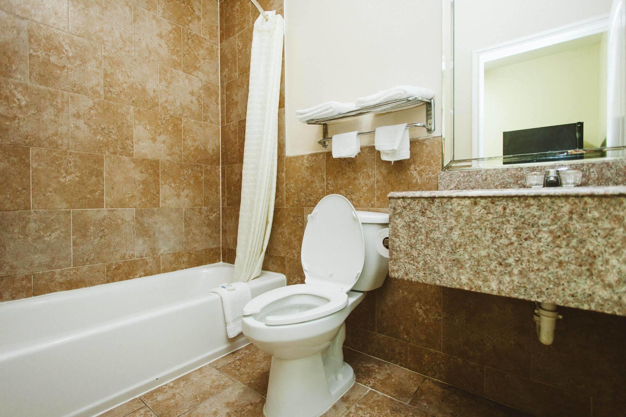 Palace Inn - Baytown I-10 Bagian luar foto